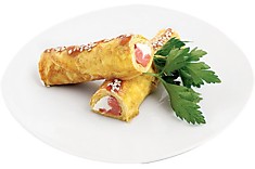 Рулетики с копчёным лососем и сливочным сыром